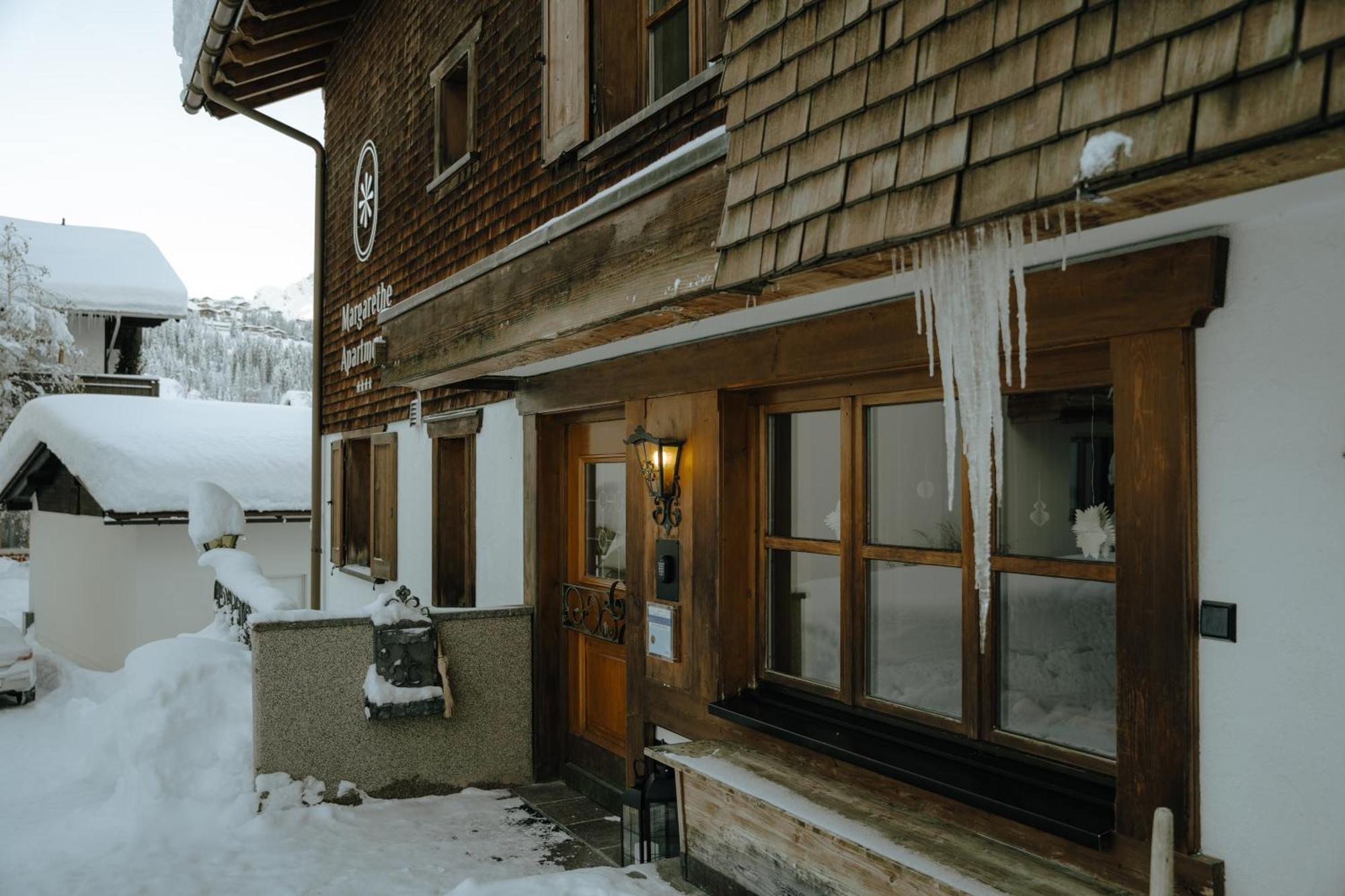 Margarethe Apartments Lech Bagian luar foto