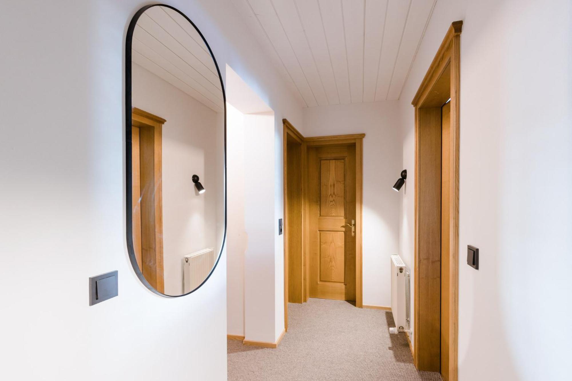 Margarethe Apartments Lech Ruang foto